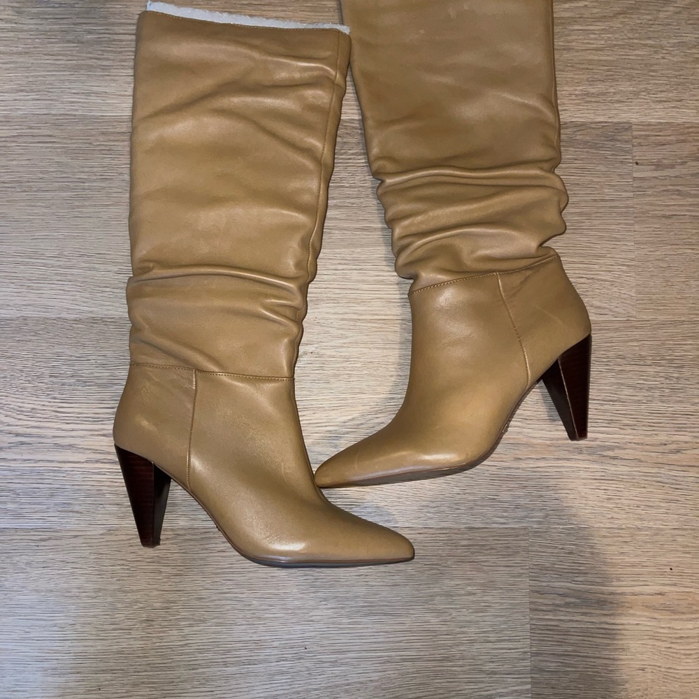 (SOLD) Tan Leather Boots (New)